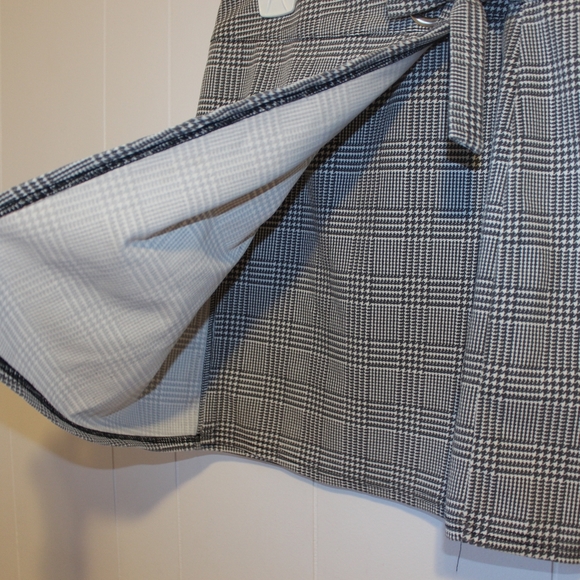 Tissaia Plaid Wrap Skirt - Picture 2 of 4
